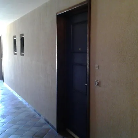 Residence Lou Cigaloun * 그뢰오레방